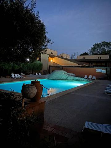 Gîte pour 3 personnes, avec terrasse et piscine dans Golf de Saint Cyprien