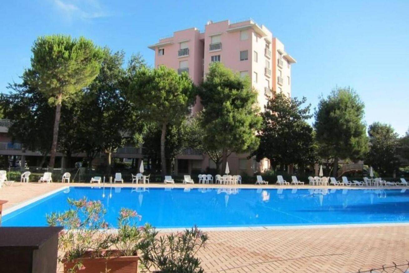 Appartamento intero, M072 - Marcelli, trilocale in residence con piscina in Riviera del Conero