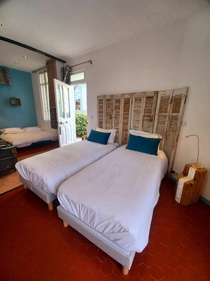 Chambre d’hôte pour 3 personnes, avec vue et jardin à Cannes - 3