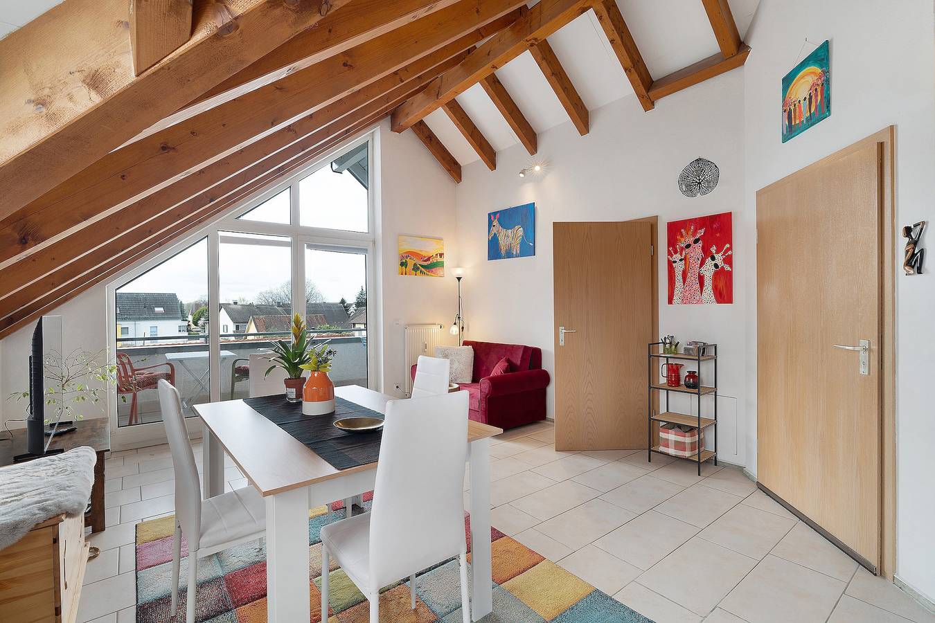 Ganze Wohnung, Ferienwohnung Farbenglück - helle große Wohnung, mit Balkon, gute Anbindungen, großes Badezimmer in Rastatt, Nordschwarzwald