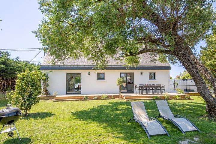 Location de vacances pour 8 personnes, avec jardin dans Pénerf