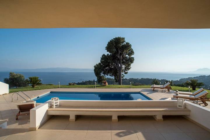 Exquisite Skiathos Villa | Skiathea Villa Beta | 2 Bedrooms | Private Pool | Troulos in Platanias (Thessalien), Sporaden