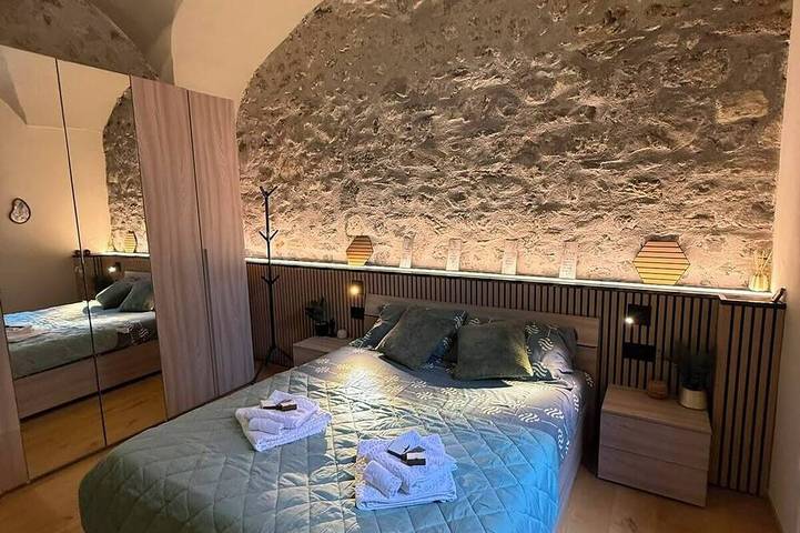 Appartamento intero, Appartamento Palazzo Storico con Corte Privata nel Borgo di Lovere Max 3 Ospiti in Lovere, Lago d'Iseo