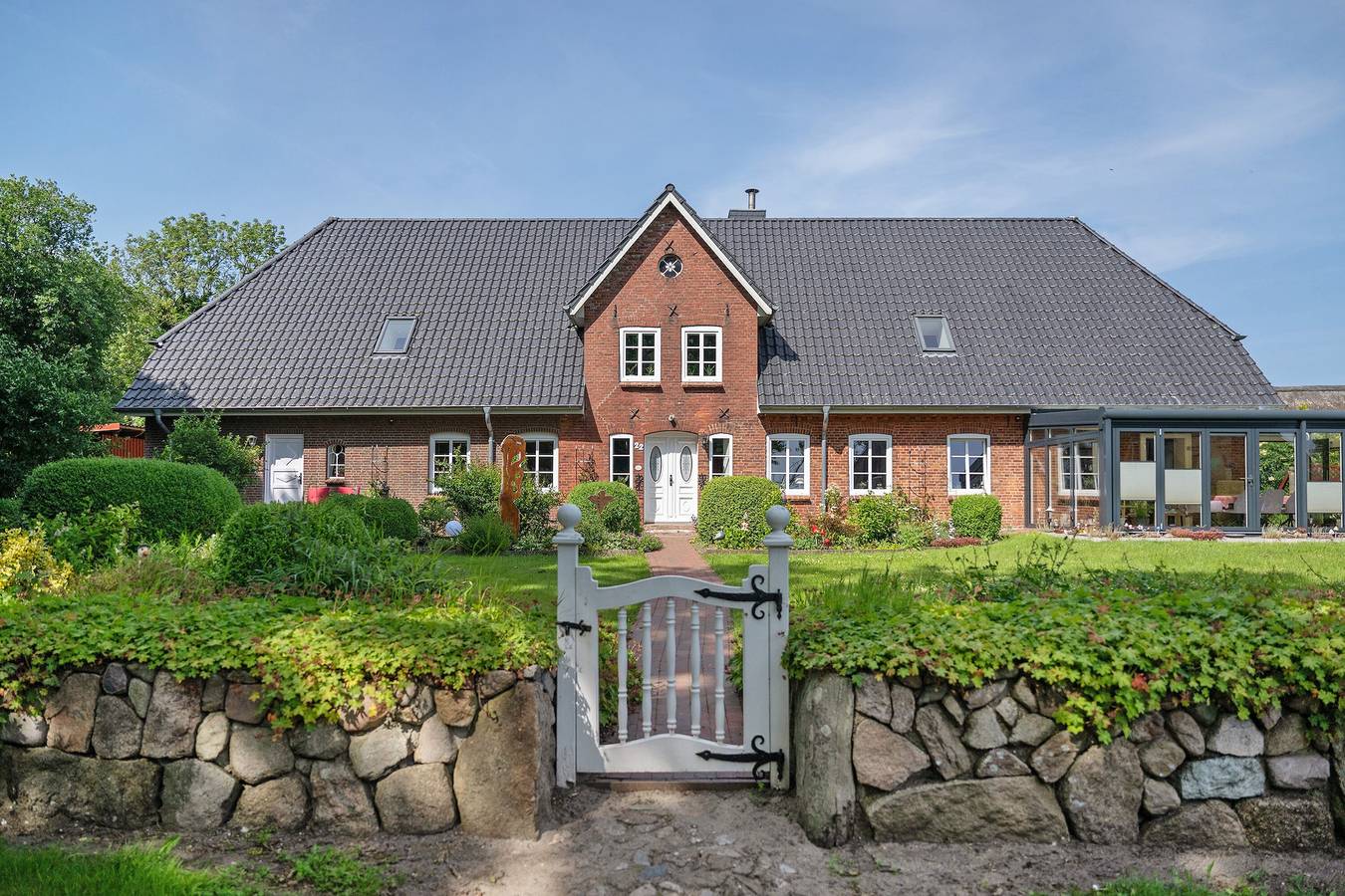 Ganze Wohnung, Ferienwohnung Bi-anne-to-huus" mit privater Terrasse, privatem Garten und Wlan in Bordelum, Nordseeküste