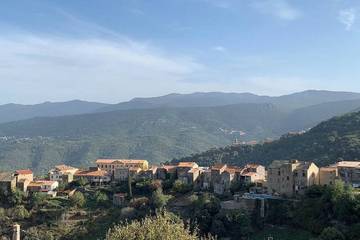 Location de vacances pour 7 personnes, avec terrasse à Santo-Pietro-di-Tenda