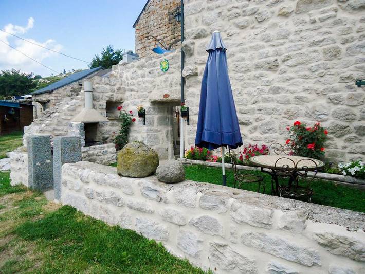 Gîte pour 2 personnes, avec jardin, animaux acceptés à Saint-Étienne-du-Valdonnez - 4