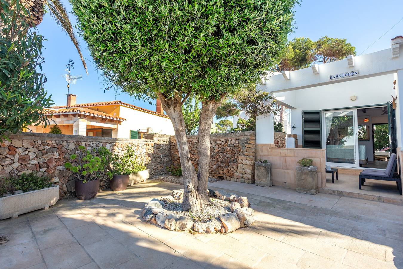 Vacation Home 'Kassiopea' with Private Pool, Private Terrace and Wi-Fi in Cala Blanca, Ciutadella