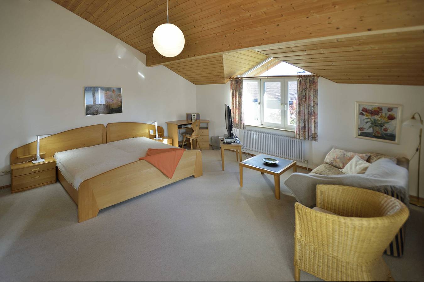 Apartamento vacacional entero, Haus Johanna - Vacation apartment with balcony in Seebruck, Lago Chiem