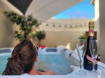 Cottage pour 2 personnes, avec jacuzzi et jardin à Montélimar