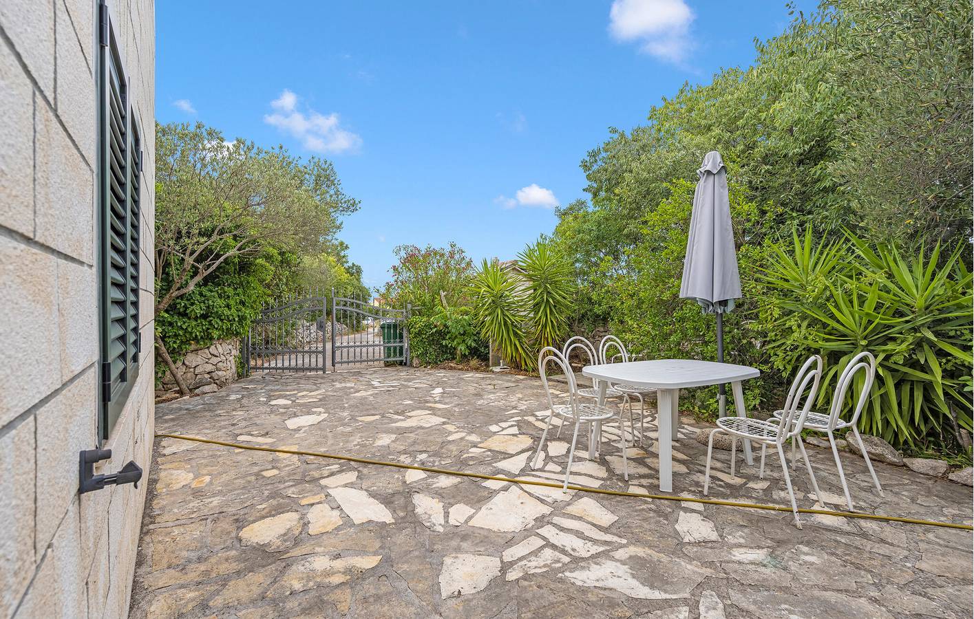 Ferienhaus für 12 Personen mit Terrasse in Rogoznica, Šibenik-Knin