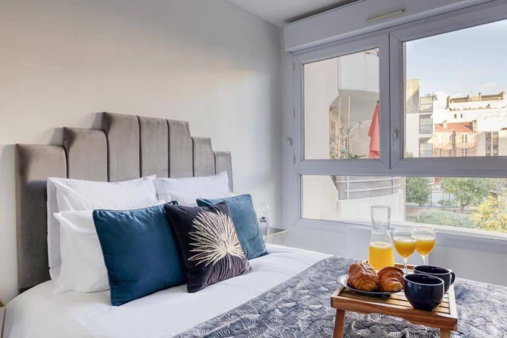 Appartement entier, One-Bedroom Apartment in Le Kremlin-Bicêtre, Val-de-Marne