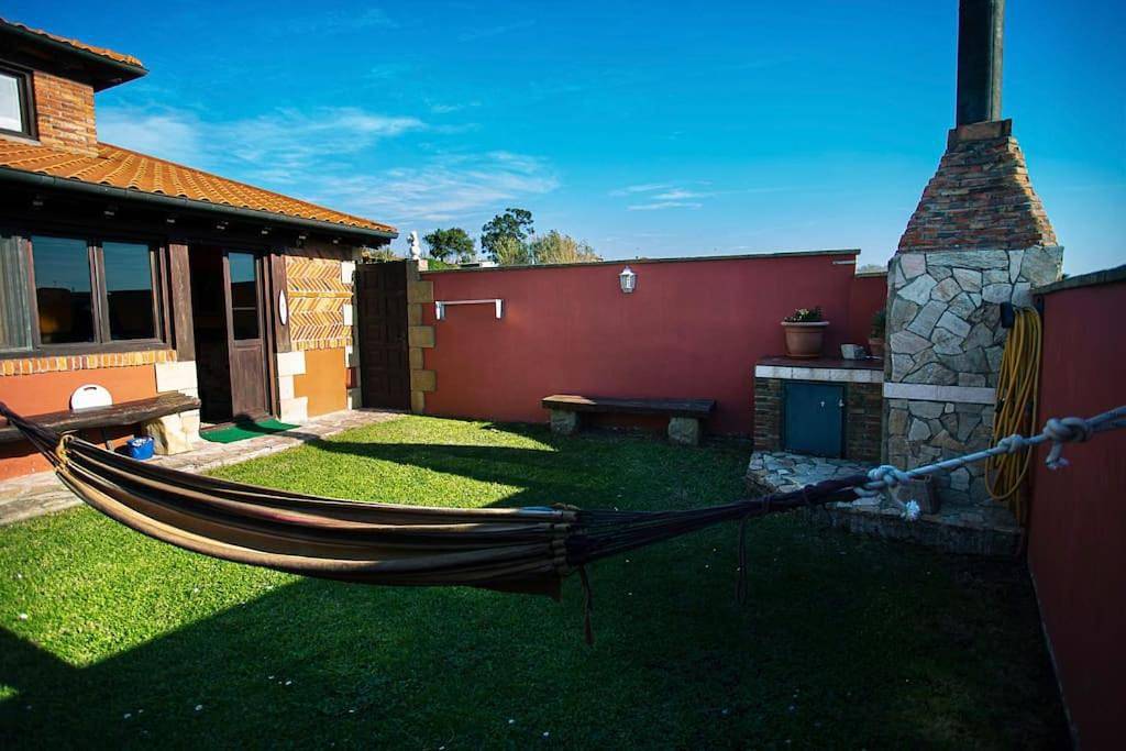Casa independiente con chimena, jardín y barbacoa in Santander, Kantabryjskie Wybrzeża