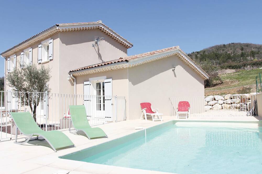 Belle maison de 5 chambres à Saint. in Saint-Thomé, Privas (arrondissement)