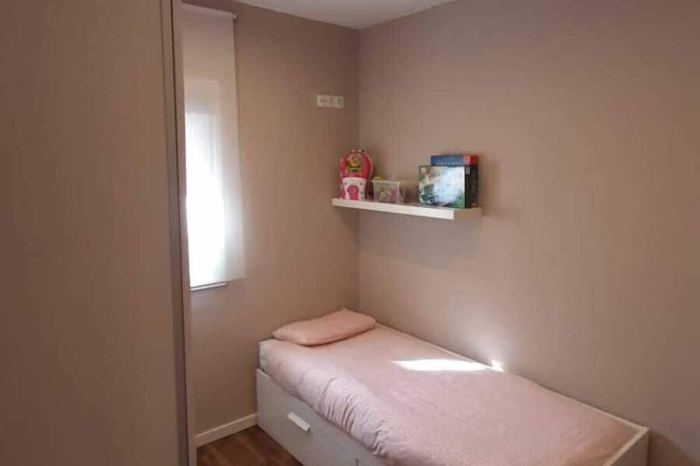 Apartamento entero, Barcelona Marta´s Flat 2 - Fc Barcelona (Hutb-017186) in Hospitalet de Llobregat, Barcelonés