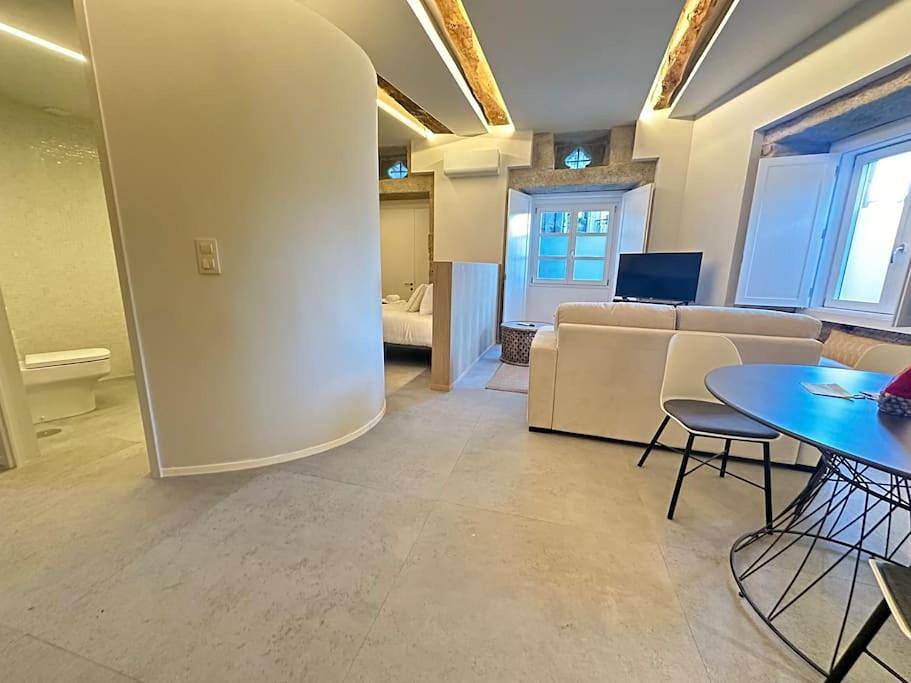 Apartamento inteiro, Casa del Tratado B by Ybh in Vigo, Rias Baixas