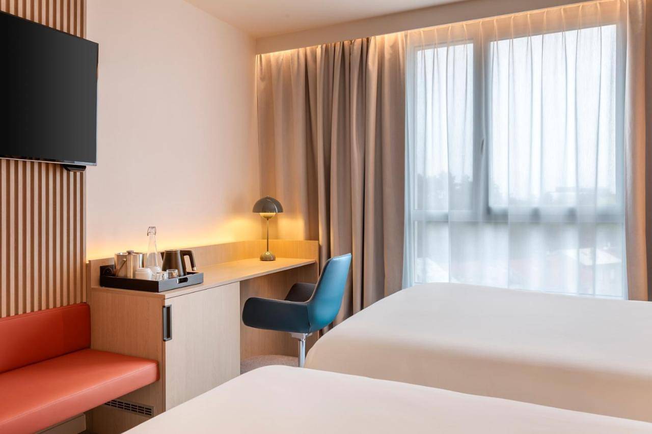 Courtyard by Marriott Paris Saint Denis in Saint-Denis, Seine-Saint-Denis