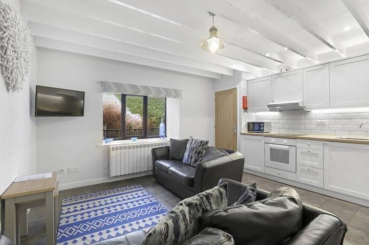 Glamping for 2 people, with pets in Seahouses