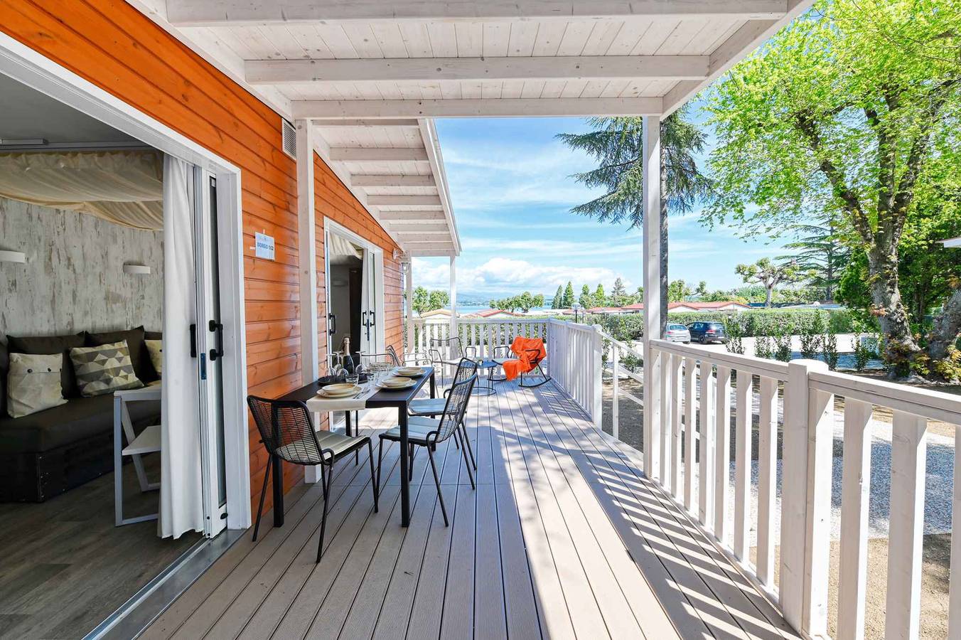 Mobilehome mit Terrasse, Klimaanlage und Pool  in San Benedetto (Peschiera del Garda), Peschiera del Garda