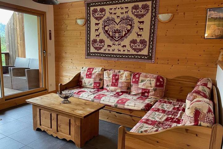 Location de vacances pour 9 personnes, avec jardin et balcon dans Le Lioran