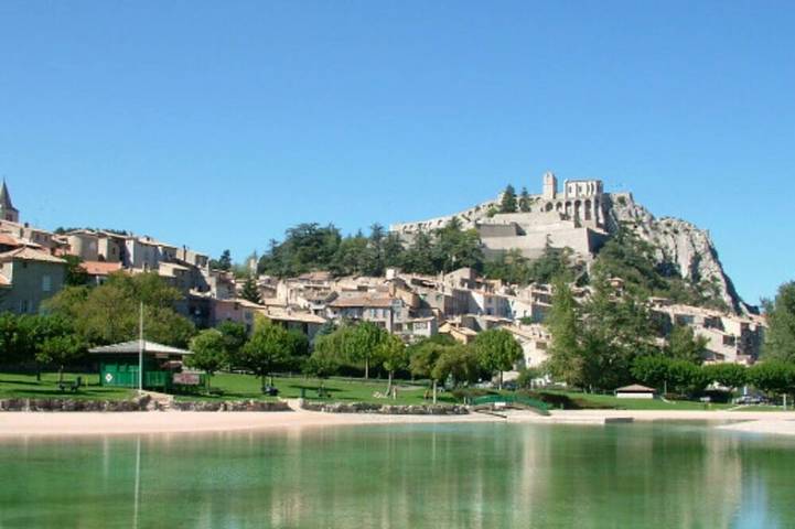 Location de vacances pour 6 personnes, avec balcon à Sisteron