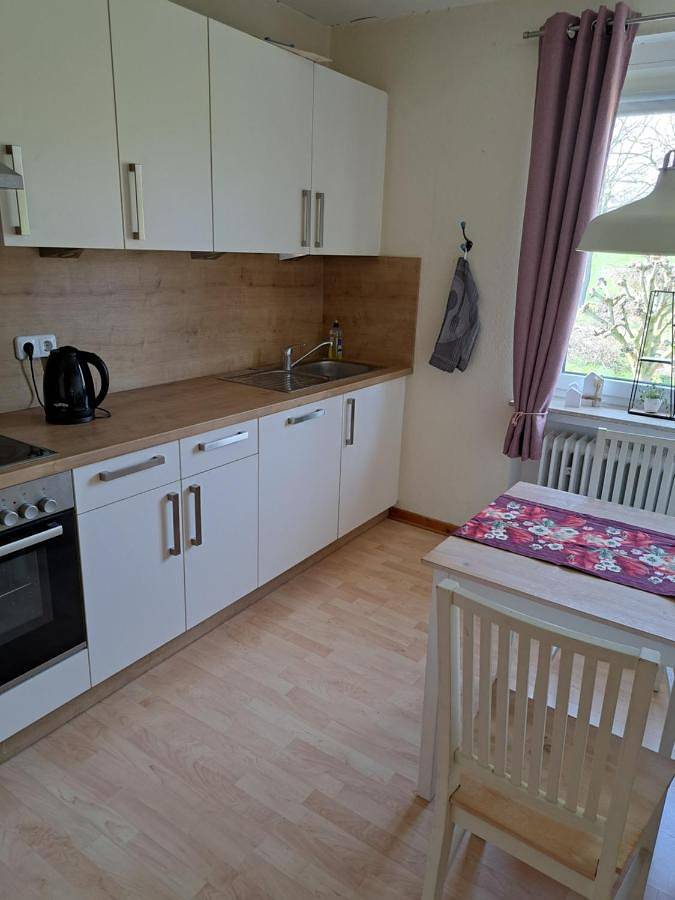 Ganze Wohnung, Three-Bedroom Apartment in Aerzen, Weserbergland