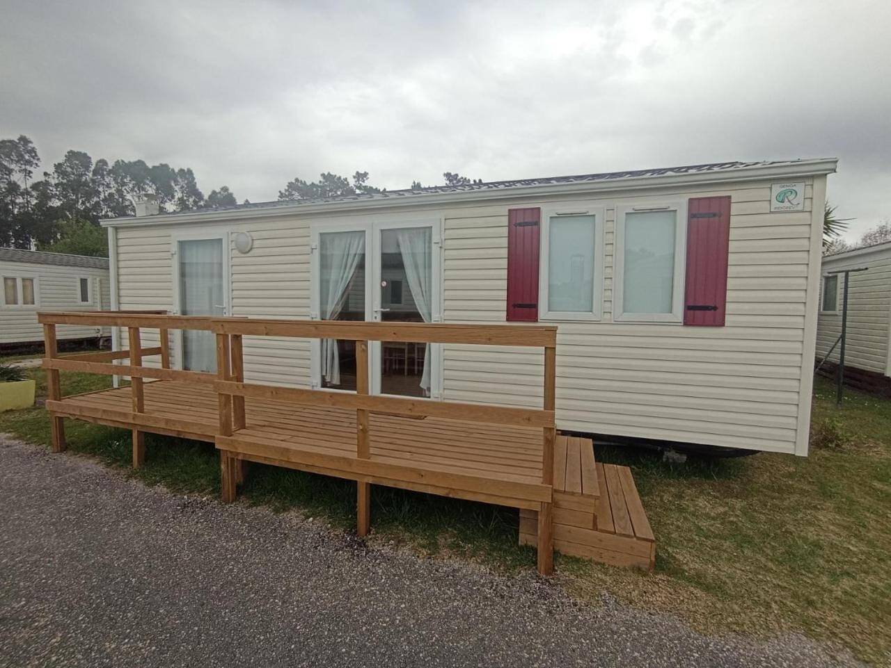 Chalet 'Casinhas Do Alentejano I I' con piscina in comune, Wi-Fi e aria condizionata in Leiria District