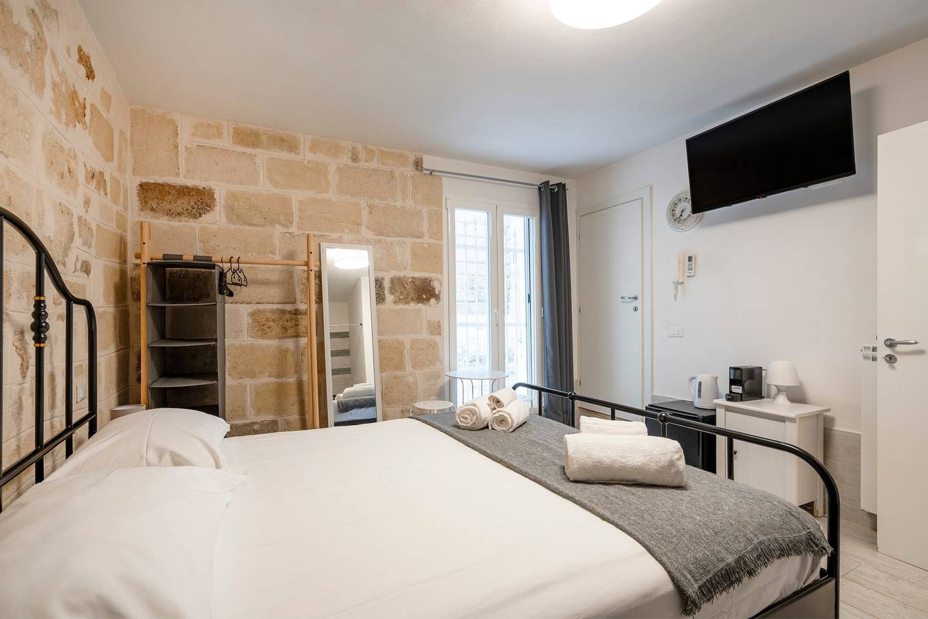 Ganzes Studio, Studio 'Carolina 3' mit gemeinsamer Terrasse, Wi-Fi und Klimaanlage in Monopoli, Bari Provinz