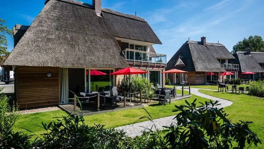 Gîte pour 4 personnes, avec jardin ainsi que terrasse et sauna, animaux acceptés à Bad Zwischenahn