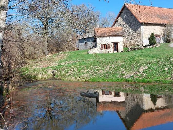 Location de vacances pour 2 personnes, avec jardin ainsi que vue et terrasse à Miremont - 3