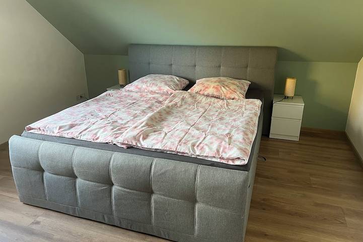 Ganze Wohnung, Ferienwohnung im Grünen in Hainichen, Chemnitz und Umgebung