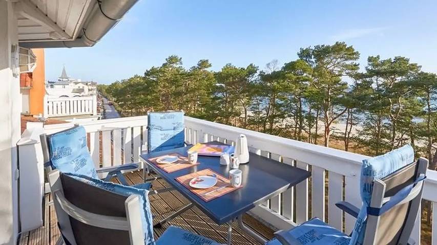 Ferienwohnung für 4 Personen, mit Balkon auf Rügen - 2