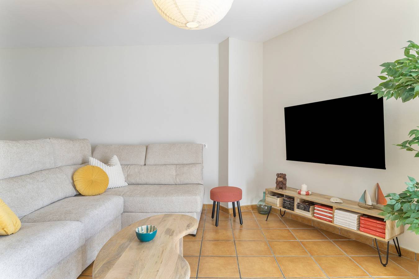 Appartamento intero, Appartamento 'Luz' con terrazza privata, Wi-Fi e aria condizionata in Conil de la Frontera, Costa de la Luz