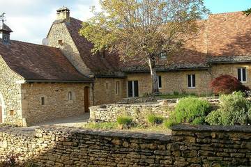Gîte pour 5 personnes, avec jardin à Archignac