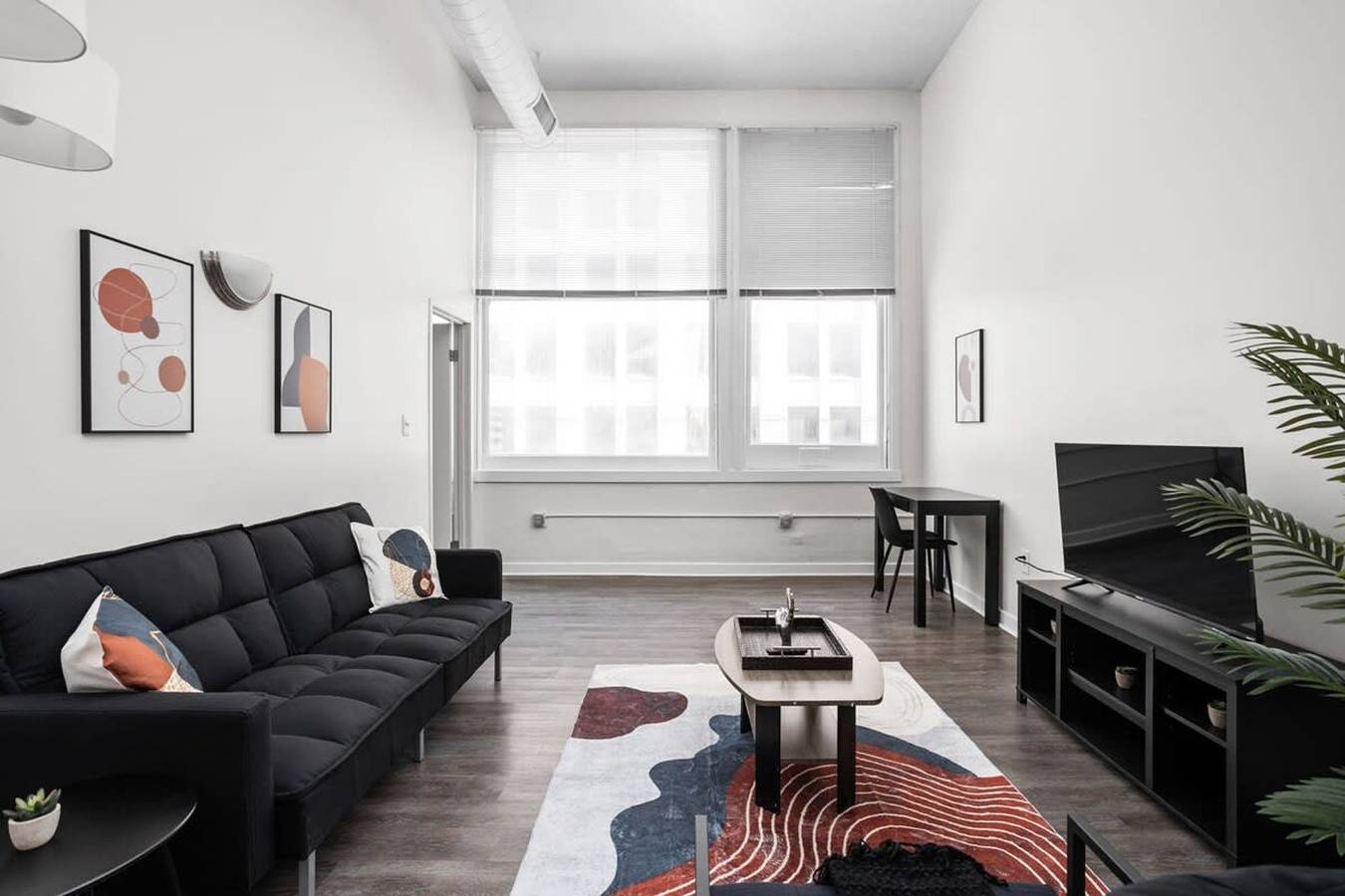 Ganze Wohnung, 2Br 2Ba In The Block Apartment by Cozysuites in Indianapolis, Indiana