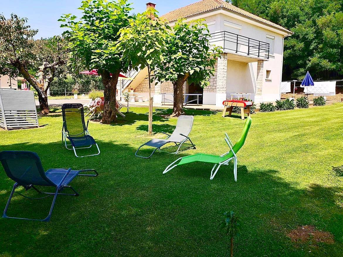 Gîte für 6 Personen mit Terrasse in Figeac, Lot