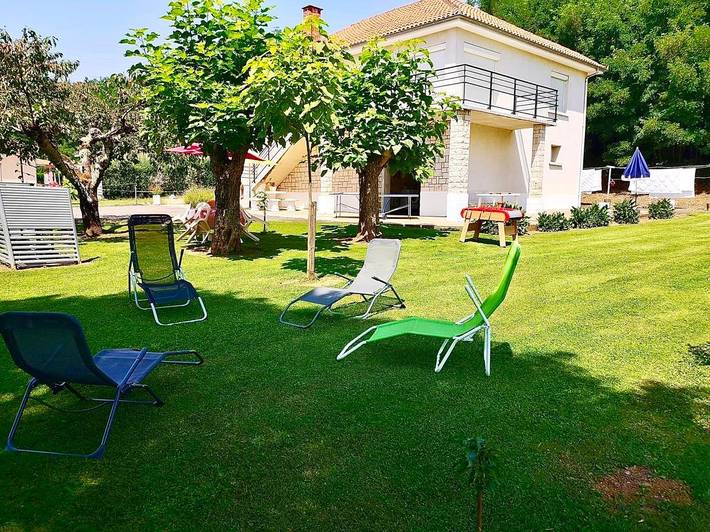 Casa de huéspedes para 6 personas, con terraza y jardín - 1