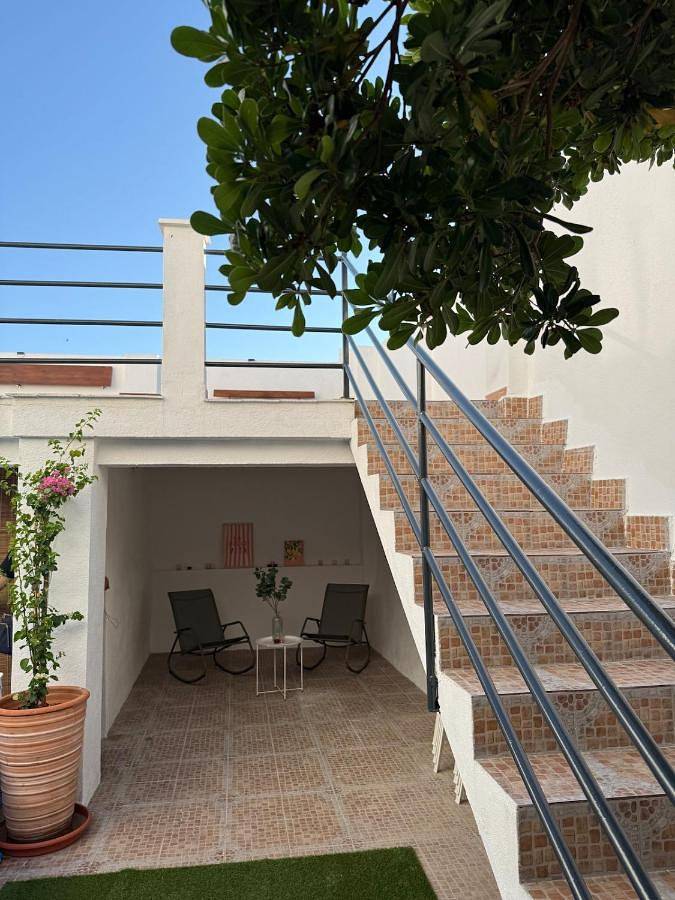 Casa rural para 10 personas, con vistas además de jardín y piscina en Cárcheles