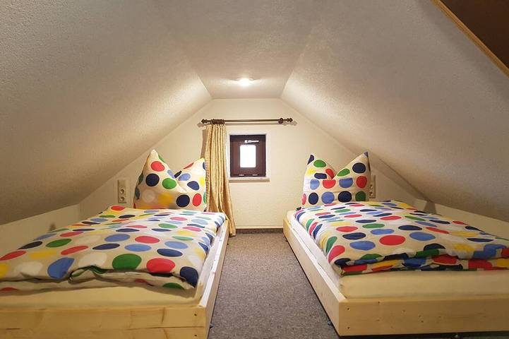 Appartement entier, Appartement confortable dans les belles montagnes de minerai - appartement automne in Eibenstock, Monts Métallifères