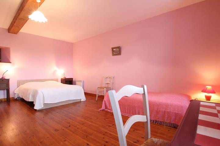 Gîte pour 6 personnes, avec jardin à Heugueville-sur-Sienne - 2