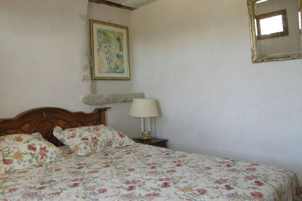 Thyme (photos 14-28) in Crillon-le-Brave, Parc naturel régional du Mont-Ventoux