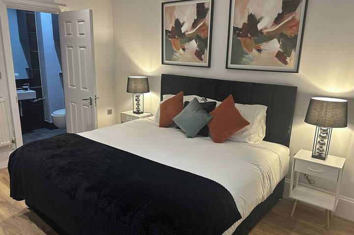 Apartment for 6 people in Bedford