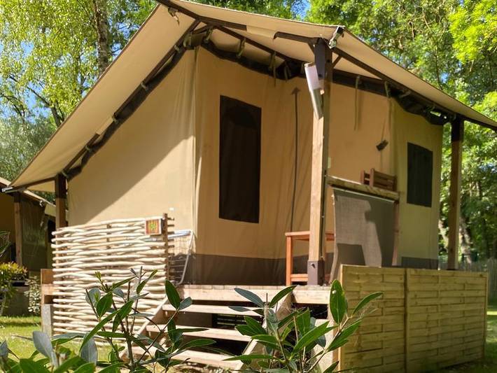 Camping Les Rives de Grand Lieu - Alojamiento 2 personas - Lodge Baléare - 1 dormitorio - Sin instalaciones sanitarias in Saint-Philbert-de-Grand-Lieu, Nantes region