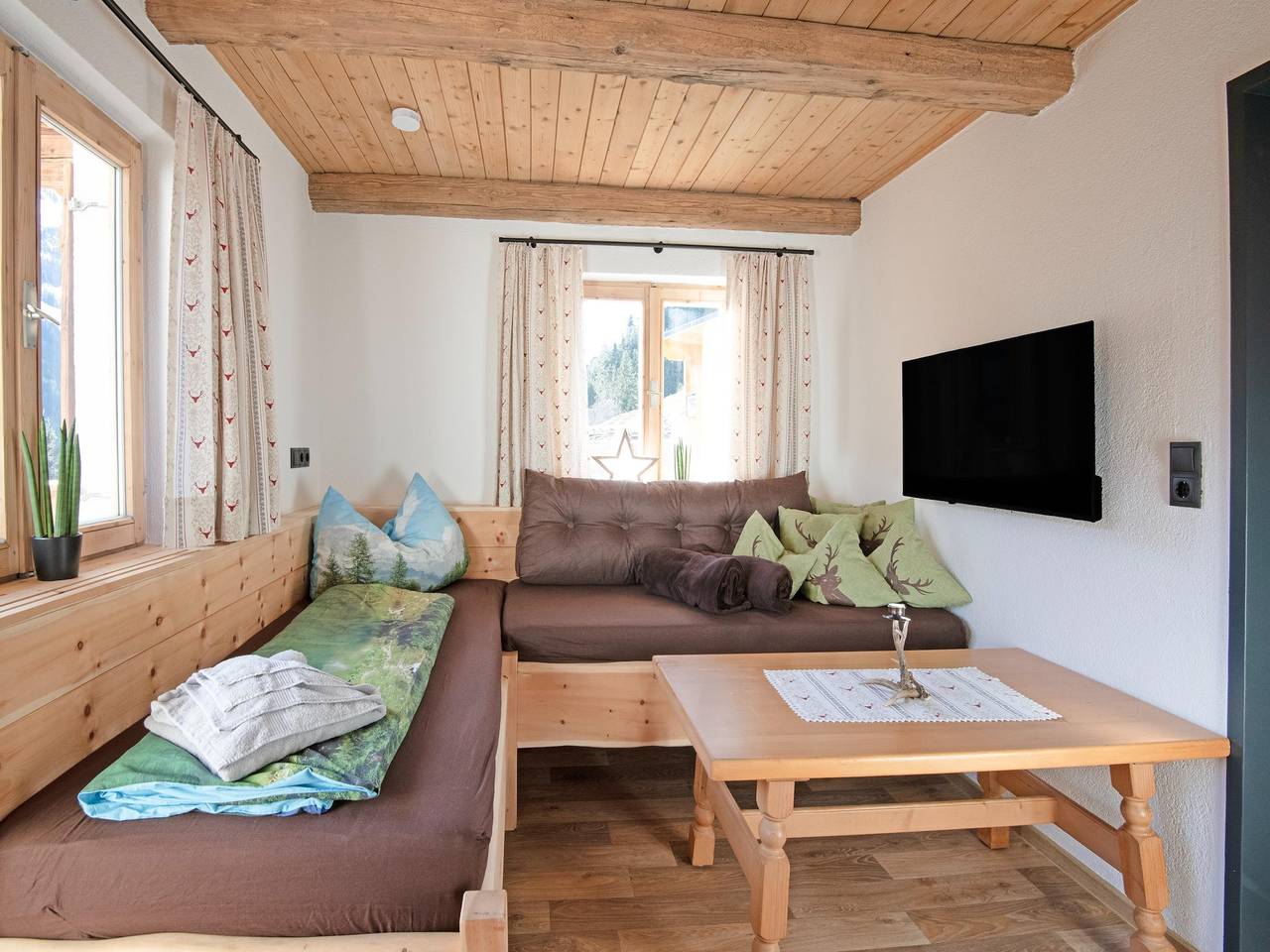 Hütte mit Sauna in Nähe des Skigebiets Spieljoch in Tuxer Alpen, Fügenberg