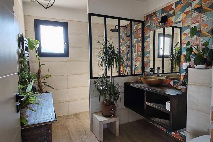 Maison avec jacuzzi privé in Lagorce, Ardèche