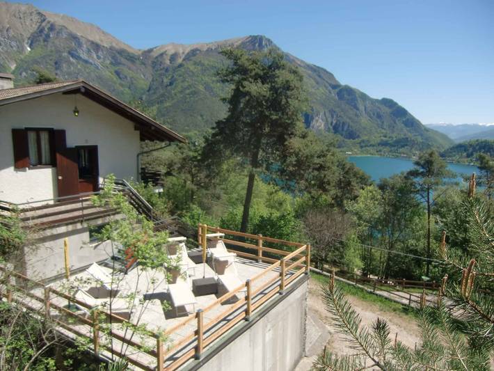 Ferienwohnung für 5 Personen, mit Balkon und Garten am Ledrosee
