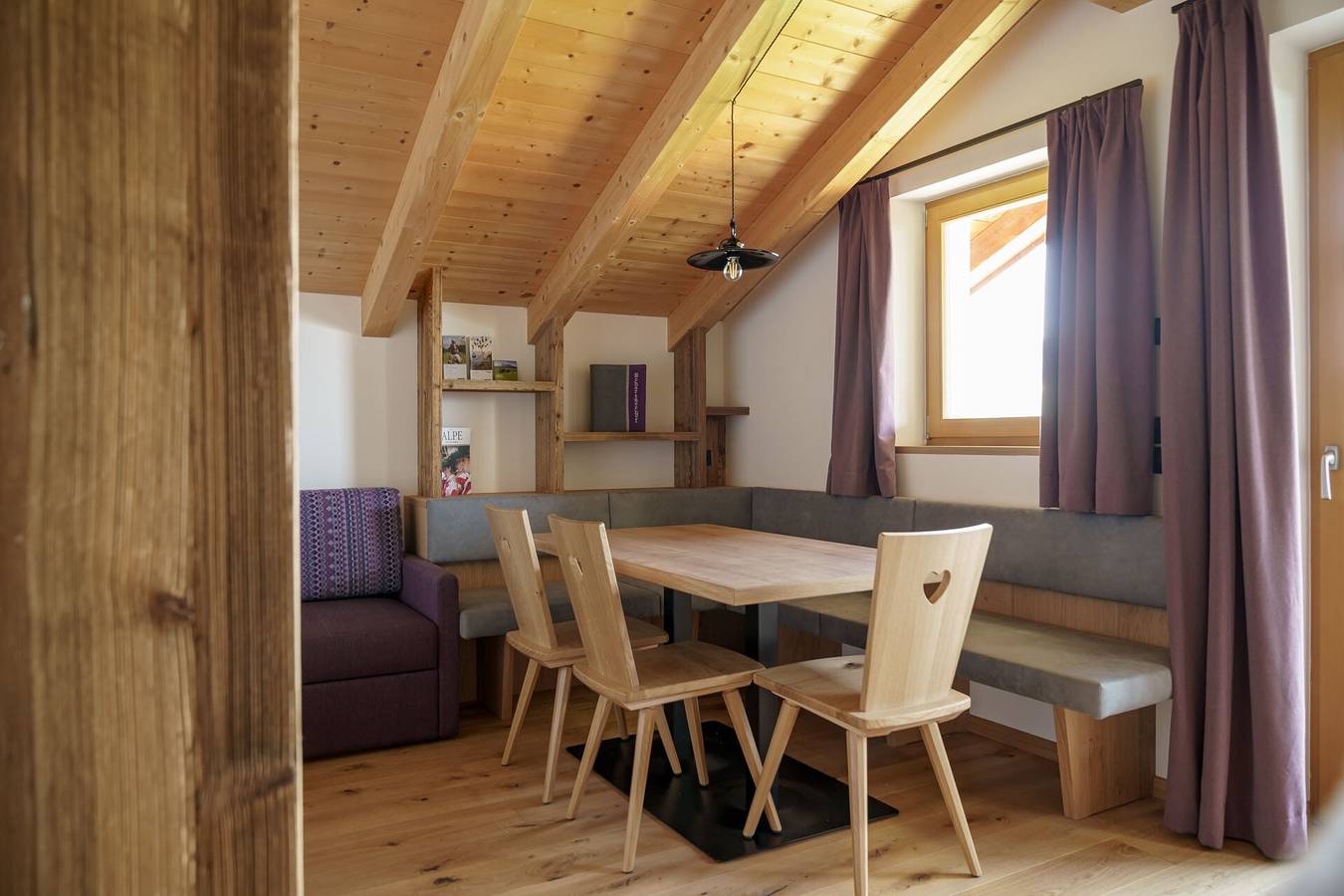 Ganze Wohnung, Ferienwohnung 'Thymian' mit Bergblick, privater Terrasse und Wi-Fi in Ums, Völs am Schlern