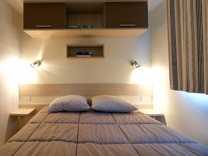 Flower Camping des Vallées - Mobilhome 6 personnes - Mobil-Home Premium 35m² 3 chambres avec terrasse couverte et lave-vaisselle in Saint-Brieuc, Côte de Goëlo