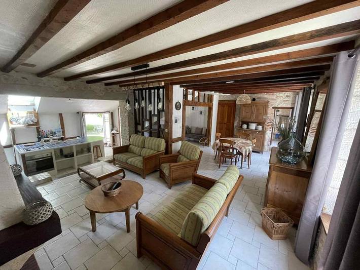 Gîte pour 5 personnes, avec jardin, animaux acceptés à Pruniers