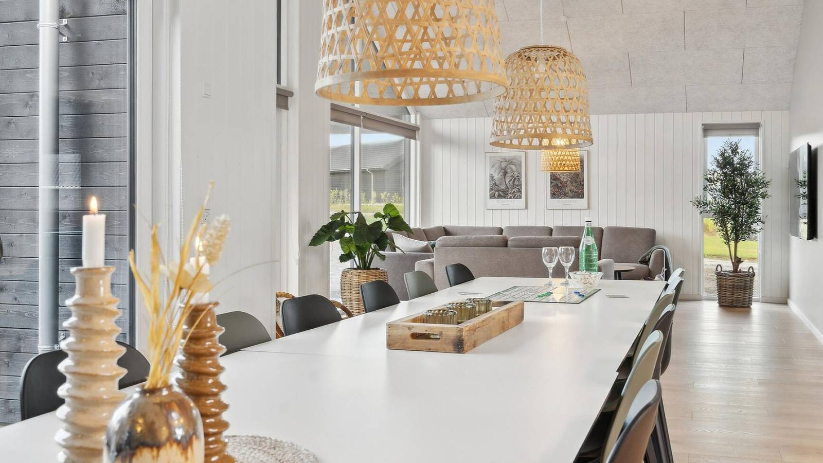 772 – Exklusives Poolferienhaus in Ivenack für 18 Personen in Ivenack, Mecklenburgische Seenplatte