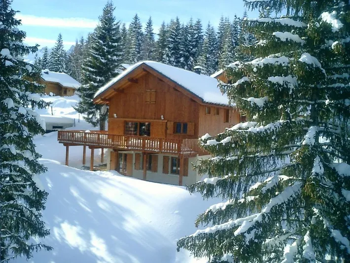 Casa rural para 20 personas, con vistas y jardín - 1